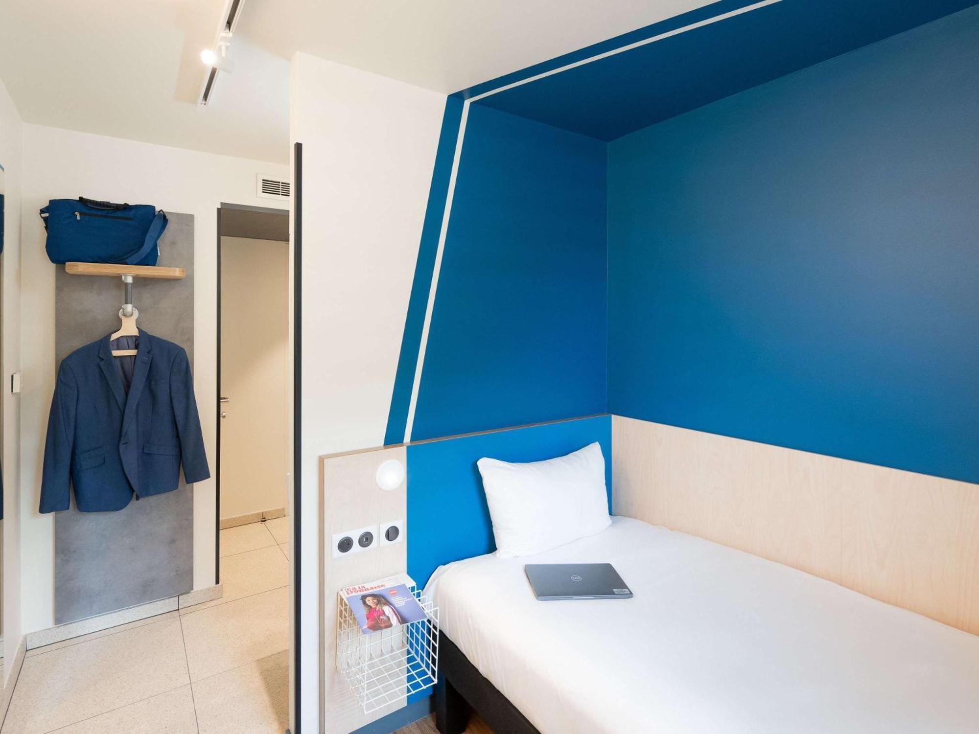 Ibis Budget Lyon Centre Confluence Екстериор снимка