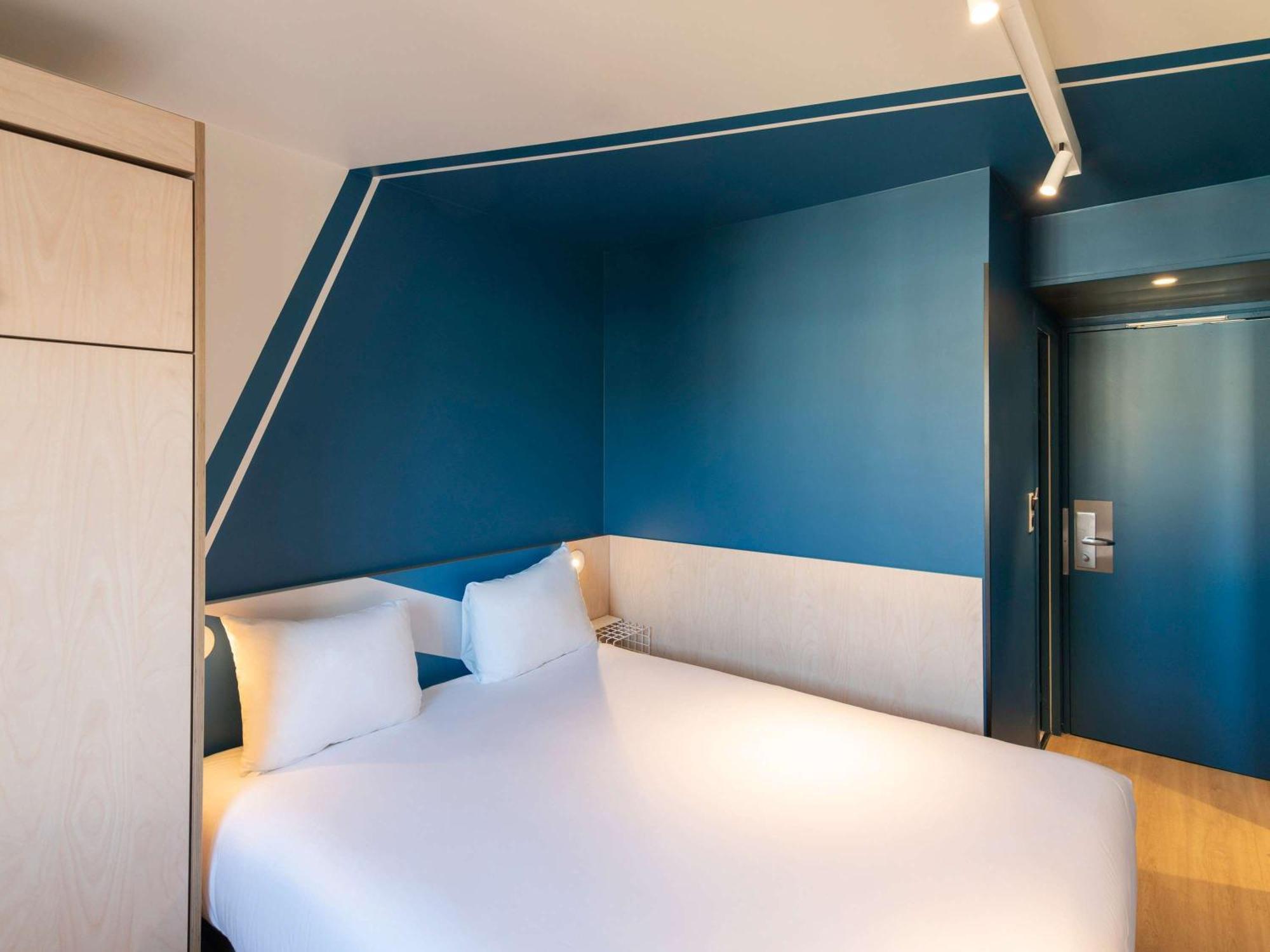 Ibis Budget Lyon Centre Confluence Екстериор снимка