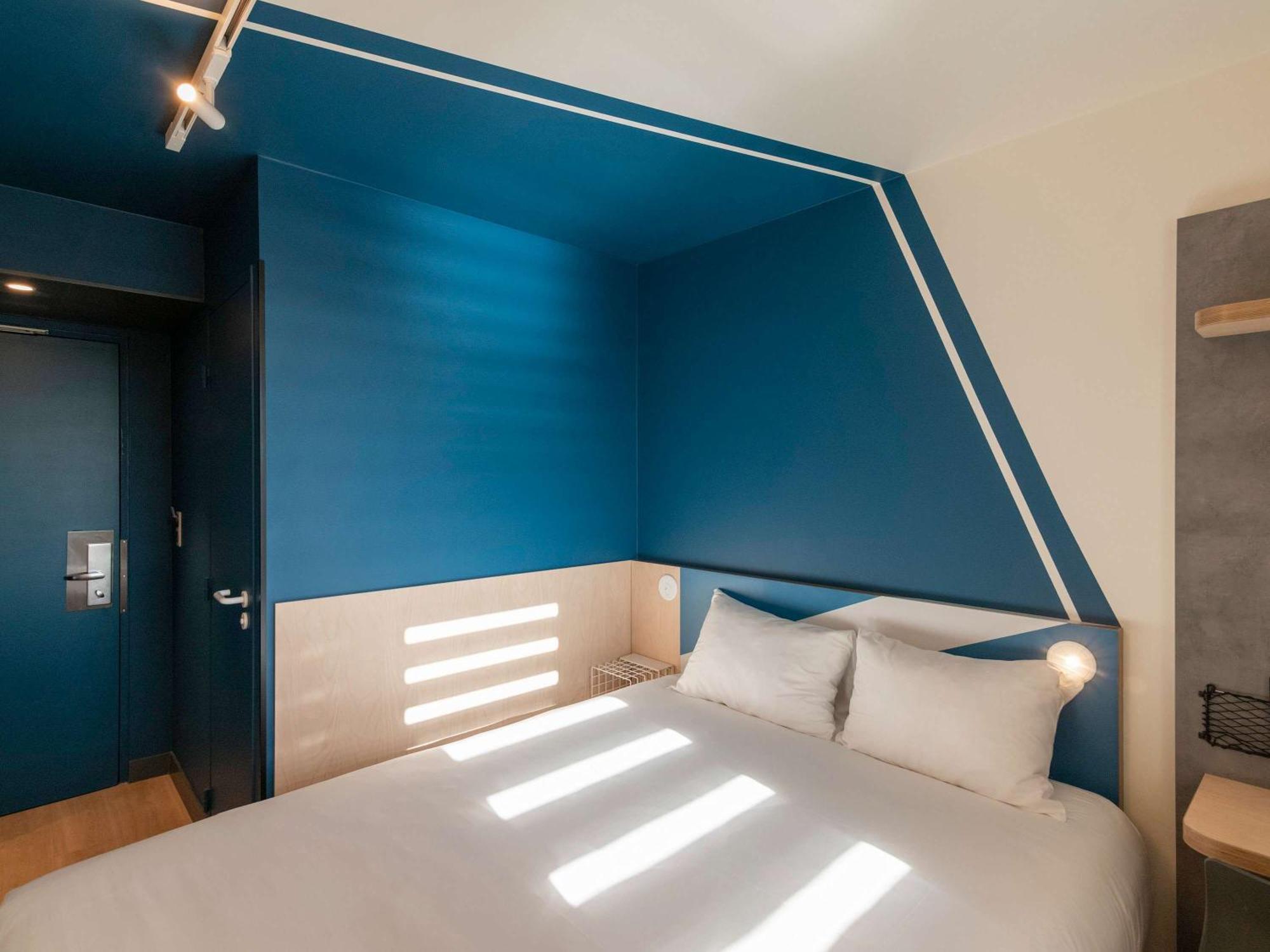 Ibis Budget Lyon Centre Confluence Екстериор снимка