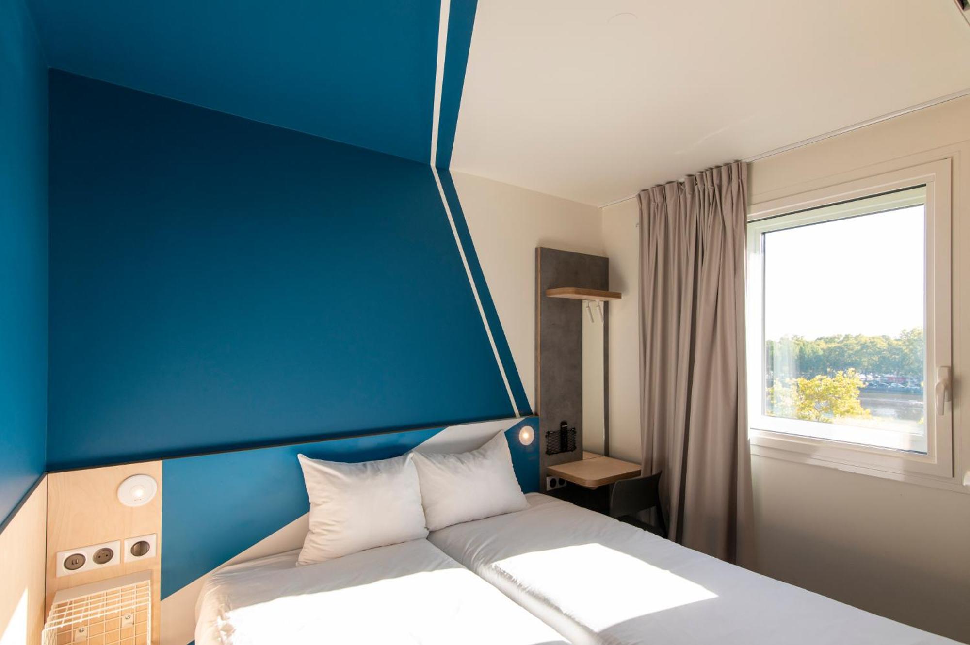 Ibis Budget Lyon Centre Confluence Екстериор снимка