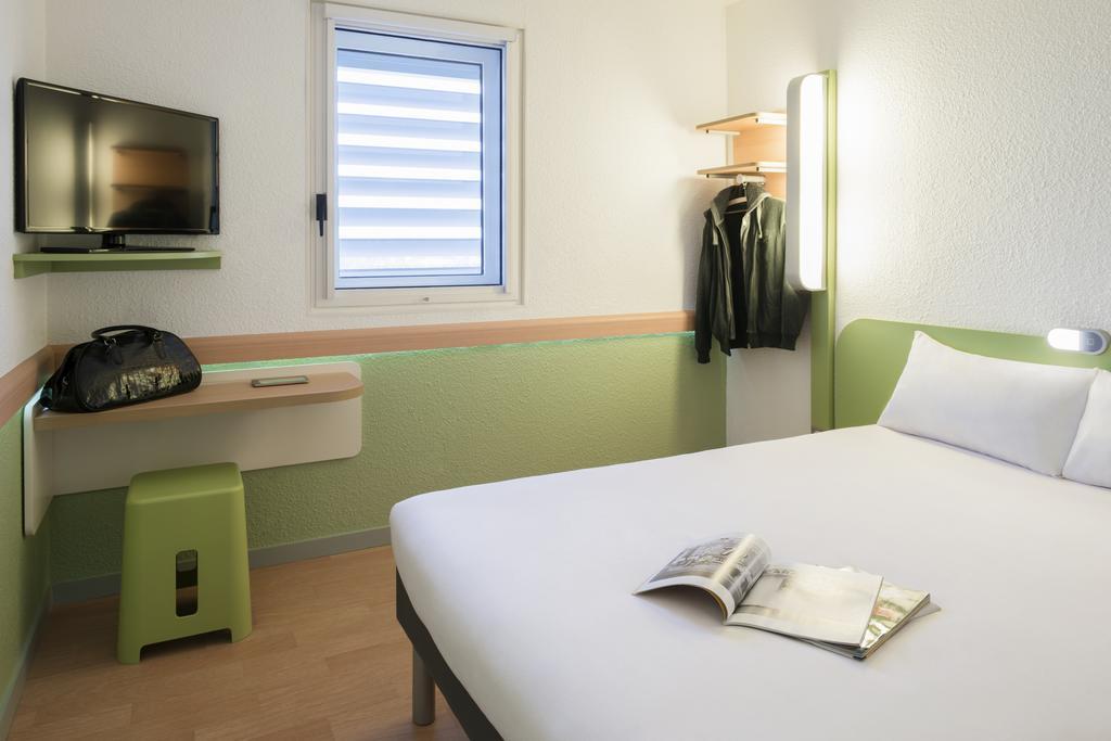 Ibis Budget Lyon Centre Confluence Стая снимка